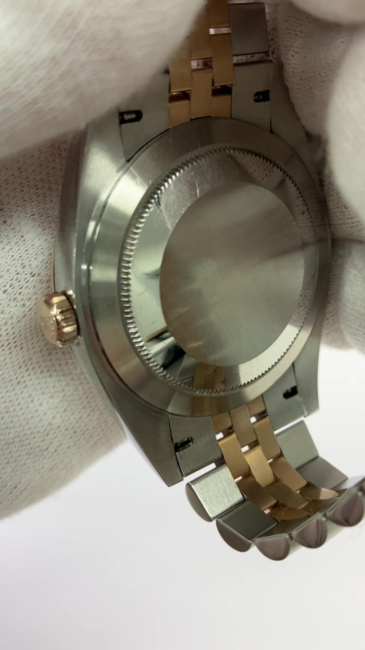 Rolex Datejust stock 70914 Caseback from vendor video