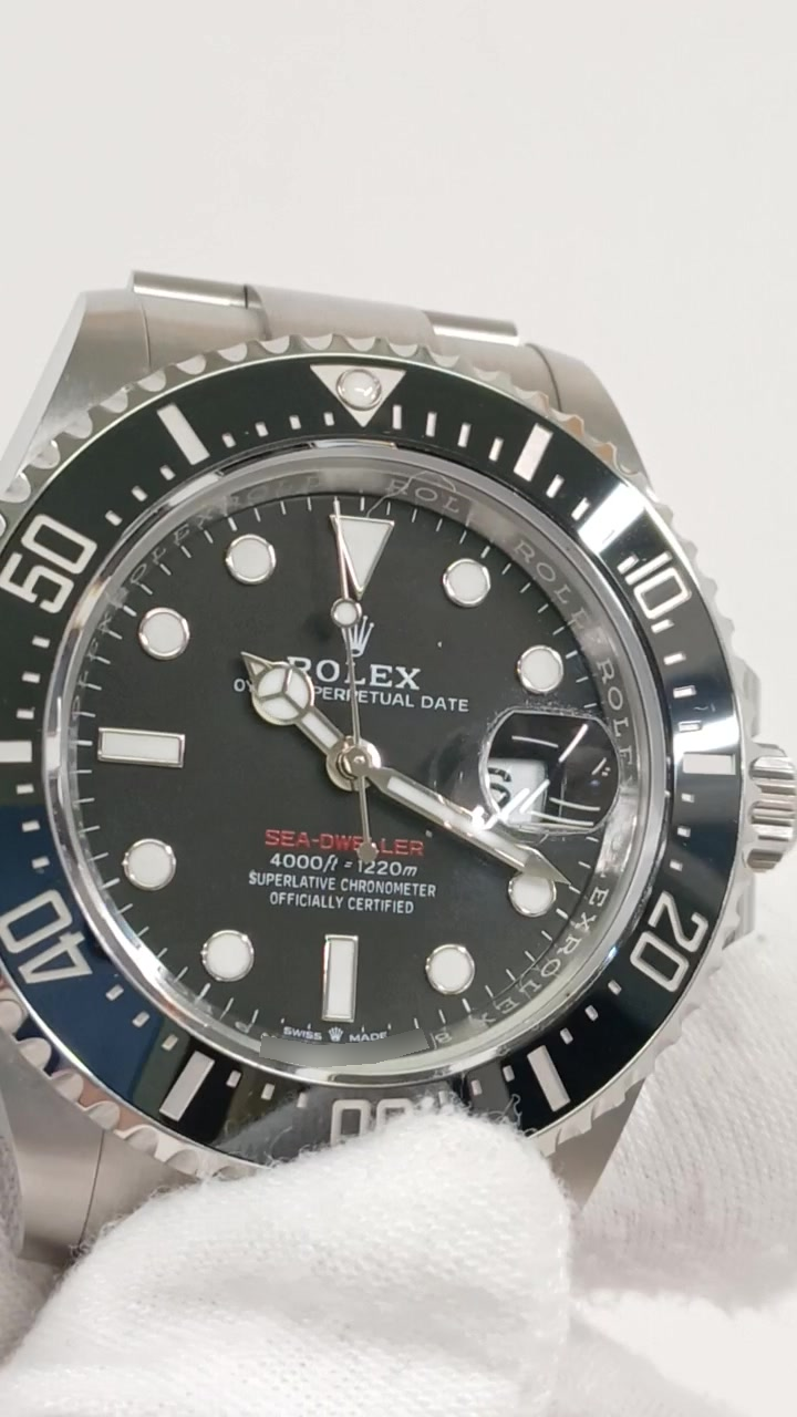 Rolex Sea-Dweller stock 72653 Front from vendor video