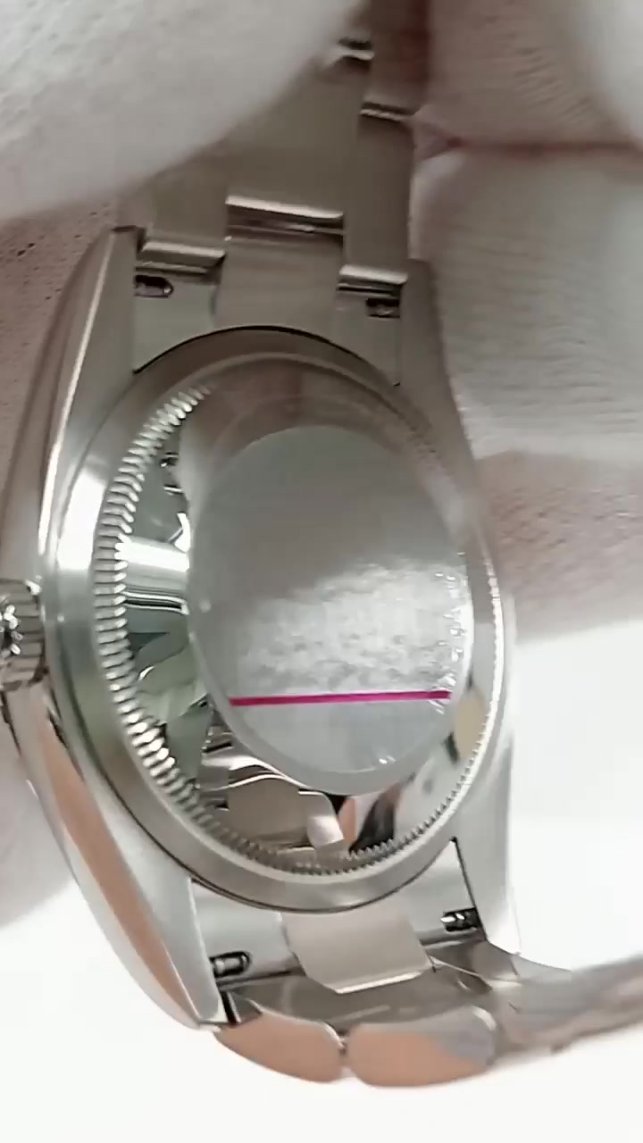 Rolex Datejust stock 73121 Caseback from vendor video
