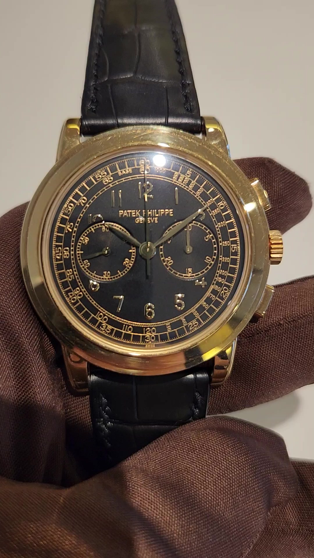 Patek Philippe Chronograph stock 73556 — Front from vendor video