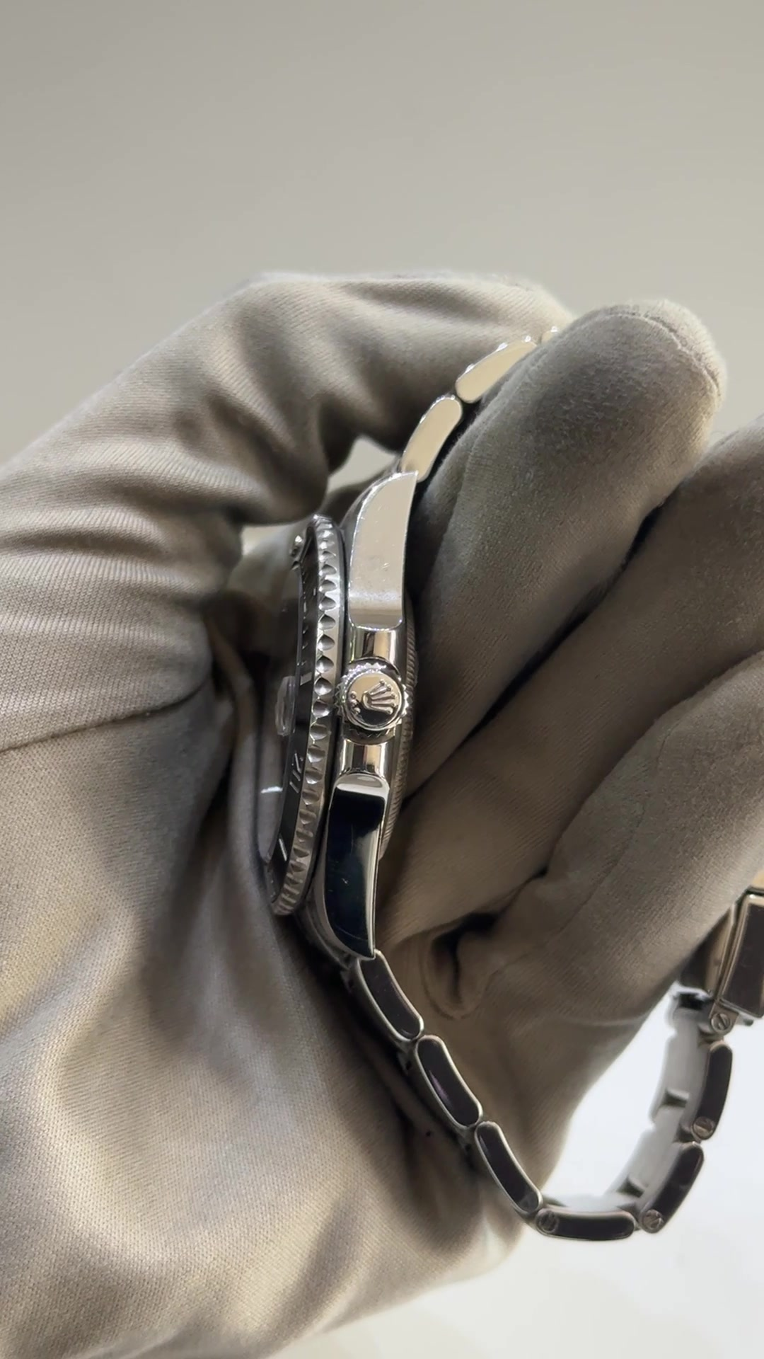 Rolex stock 74727 Crown from vendor video