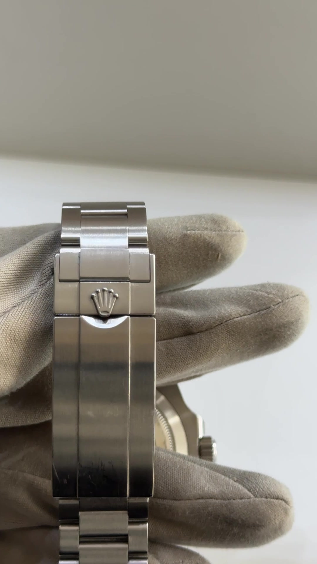 Rolex stock 74727 Clasp and bracelet from vendor video