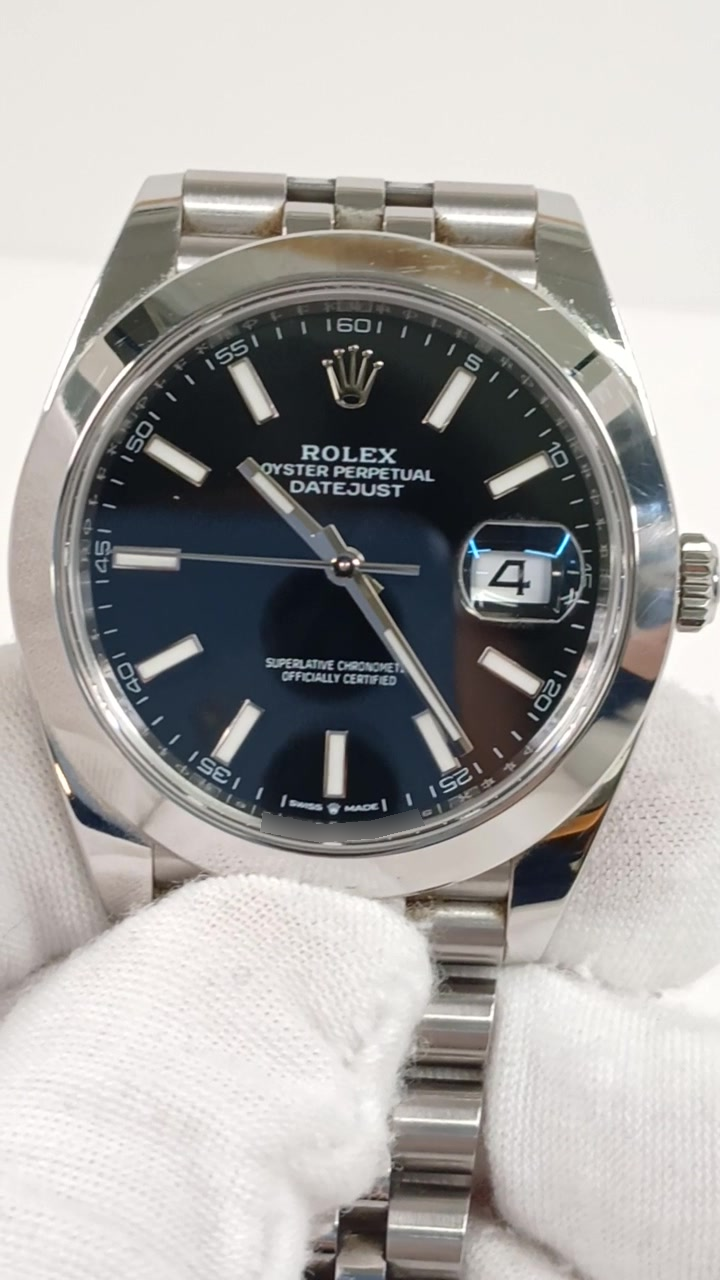 Rolex Datejust stock 75294 Front from vendor video