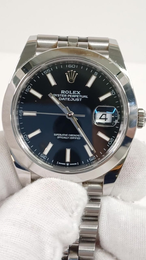 Rolex Datejust stock 75294 Front from vendor video