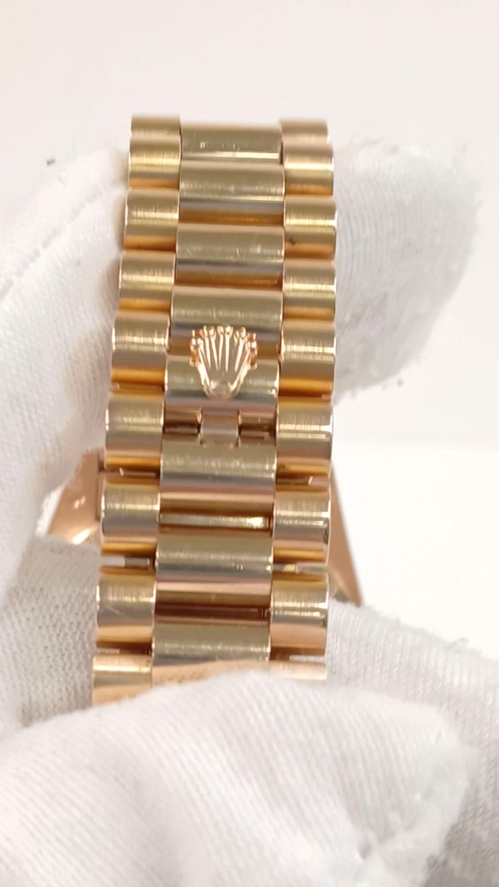 Rolex Day-Date stock 76985 — Clasp and bracelet from vendor video