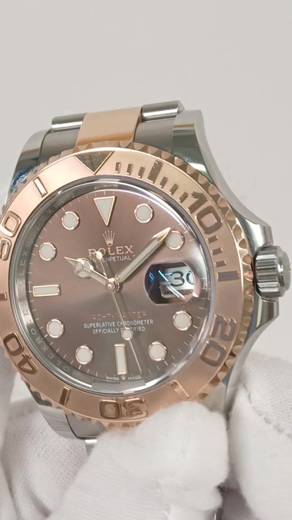 Rolex 126621 stock 77452 Front from vendor video