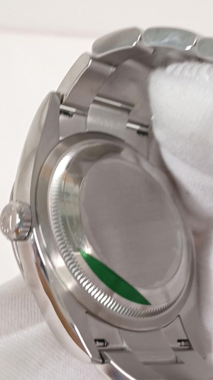 Rolex 126000 stock 77937 Caseback from vendor video