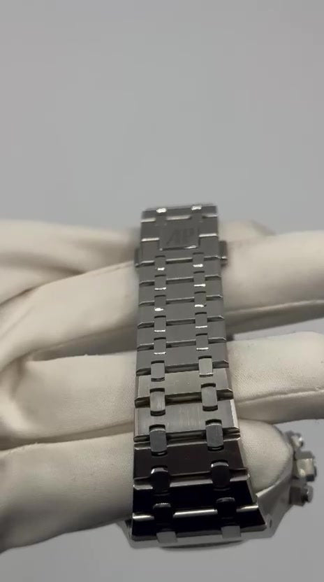 Audemars Piguet 78531 — Bracelet view from vendor video