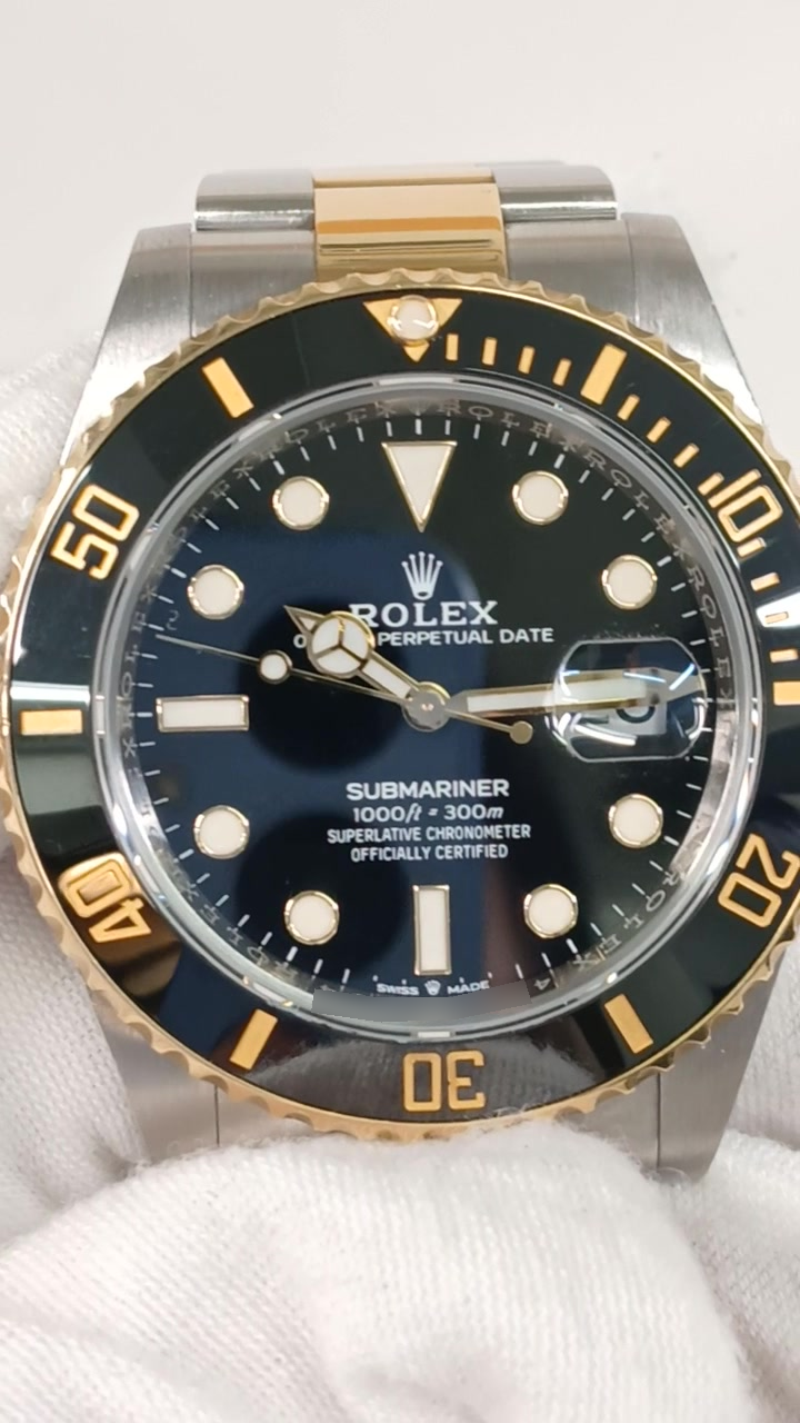 Rolex Submariner Ref 126613LN stock 78902 Front from vendor video