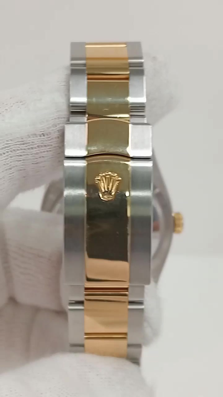 Rolex Datejust stock 79141 Clasp and bracelet from vendor video