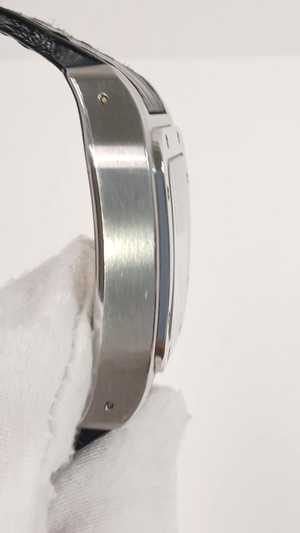 Cartier Santos stock 79281 — Side from vendor video