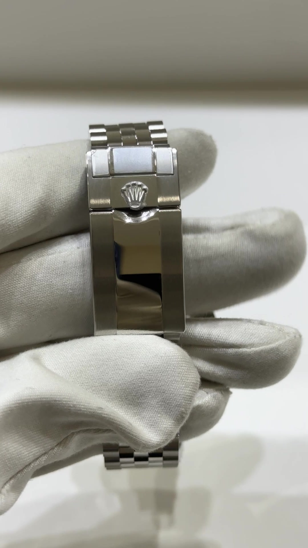 Rolex GMT-Master II stock 80553 Clasp from vendor video