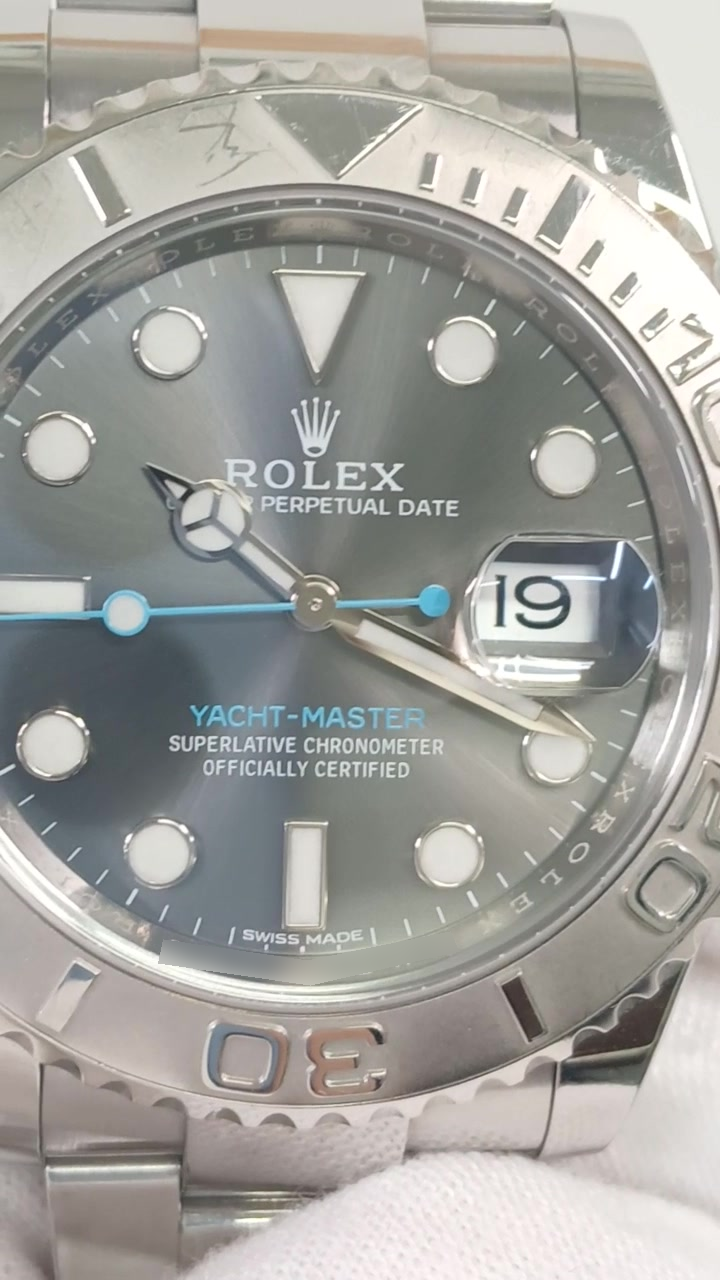 Rolex 116622 stock 80562 Front from vendor video