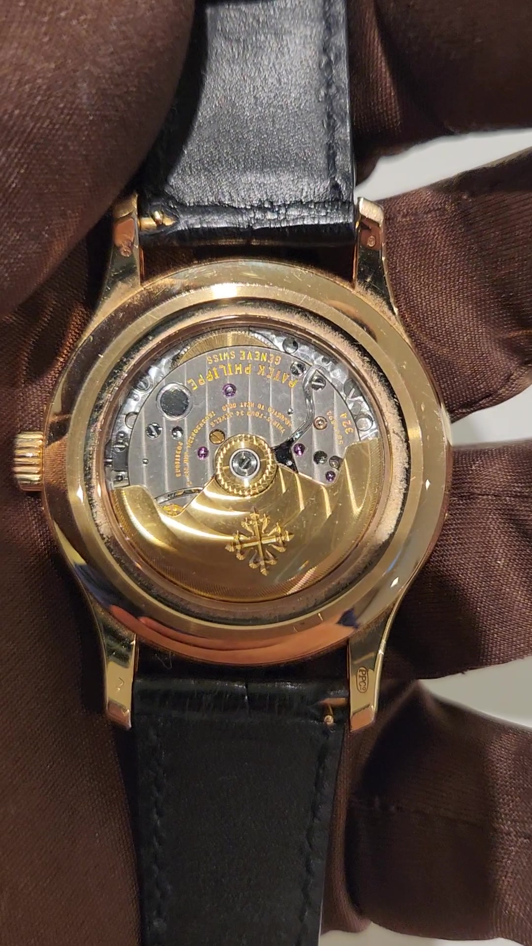 Patek Philippe Annual Calendar stock 81146 — Caseback from vendor video