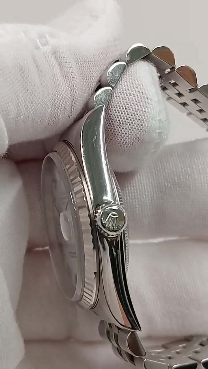 Rolex Datejust Ref 16234 stock 81305 Crown side from vendor video