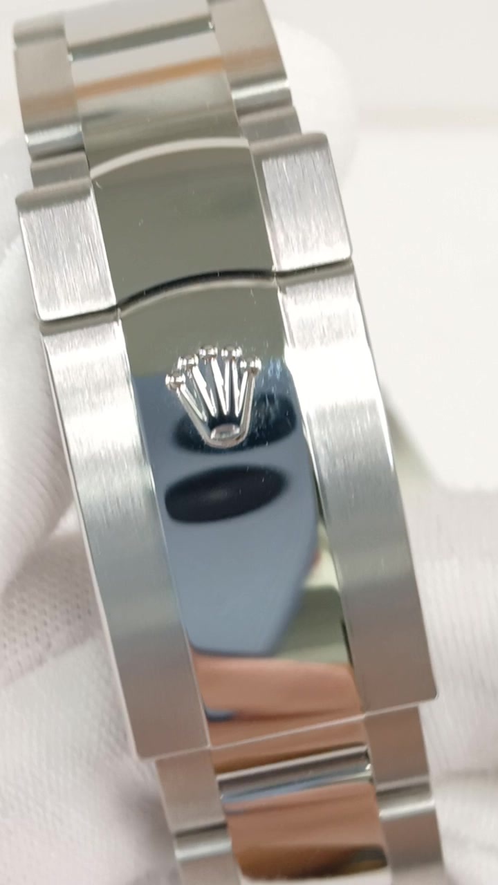 Rolex 126300 stock 82610 Clasp from vendor video