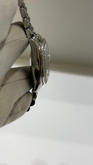 Rolex stock 84162 Case side from vendor video