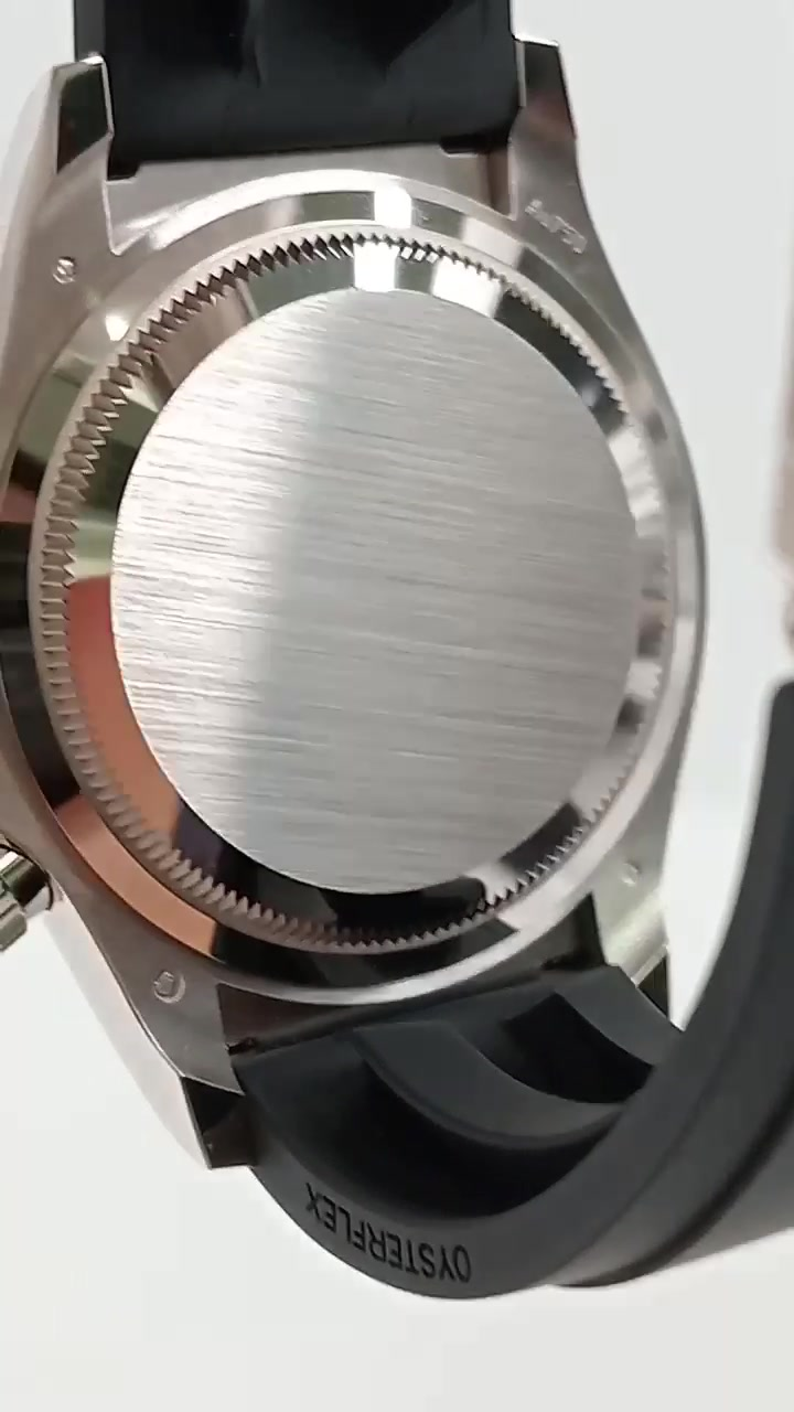 Rolex Daytona stock 84532 Caseback from vendor video