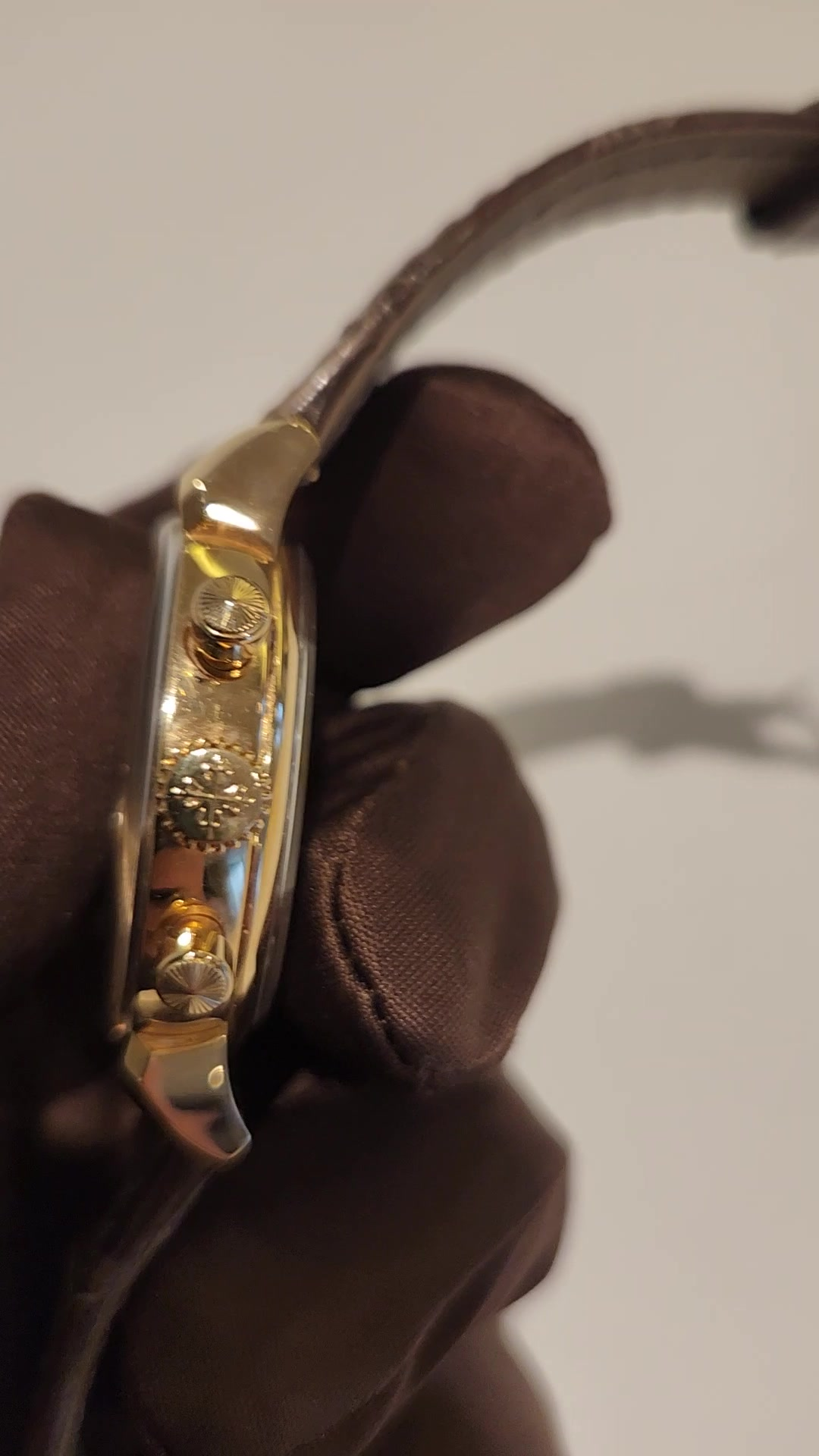 Patek Philippe Complications stock 85200 — Crown and pushers from vendor video