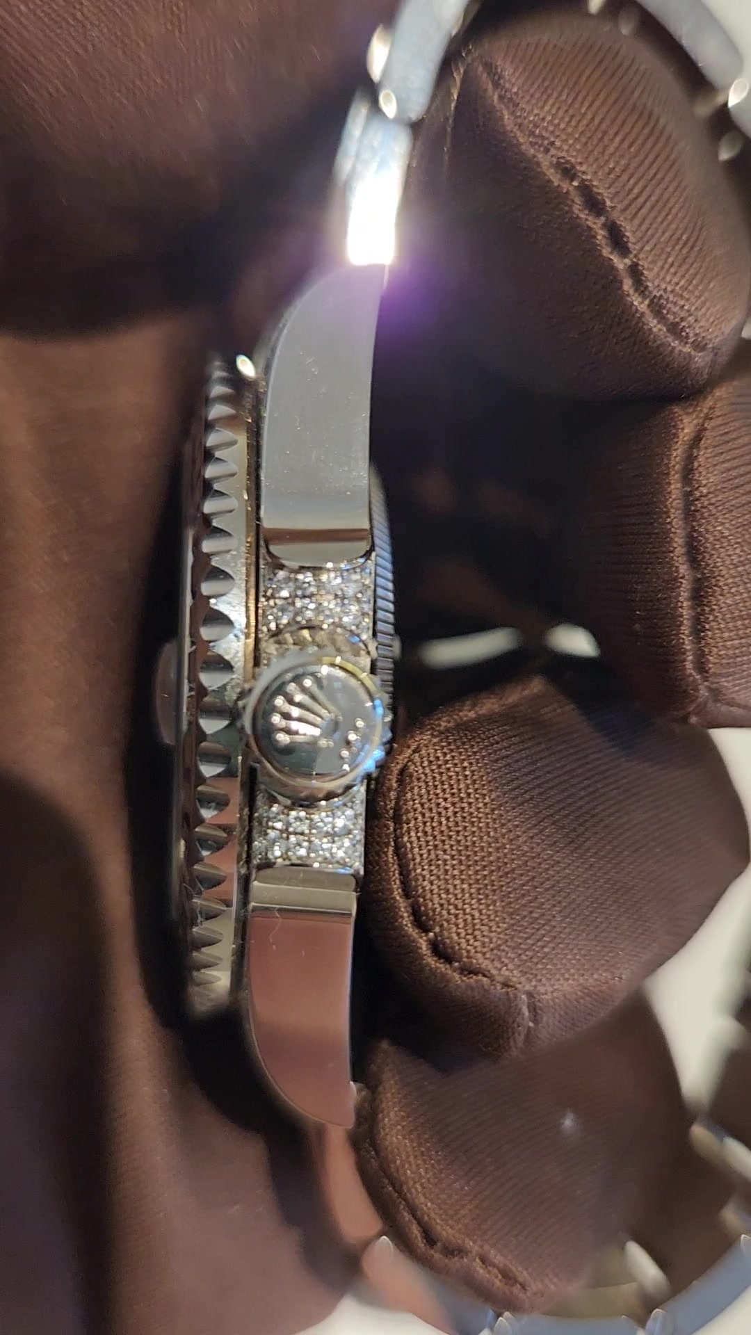 Rolex Submariner stock 88183 — Crown side from vendor video
