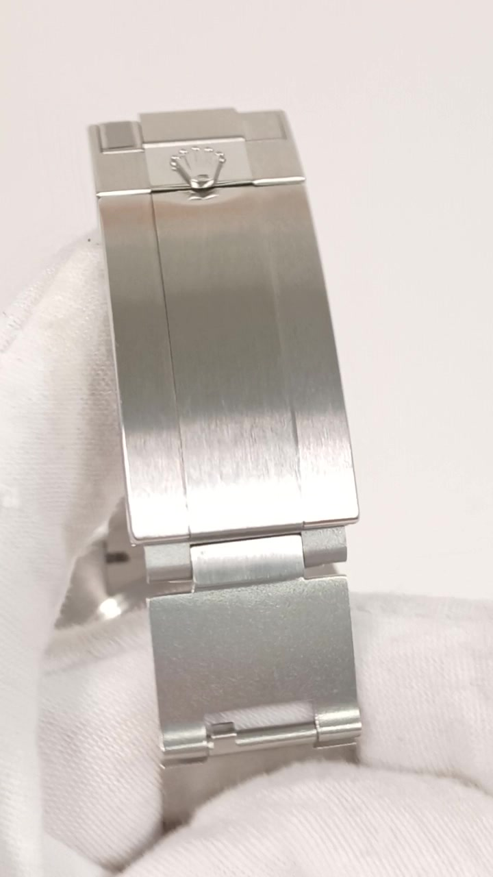 Rolex Deepsea Ref 126660 stock 88269 Clasp and bracelet from vendor video