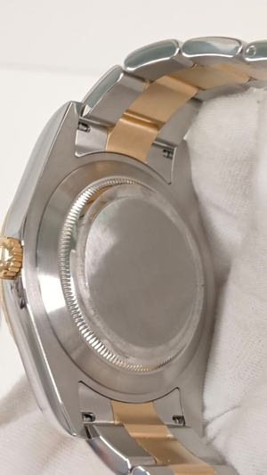 Rolex 116333 stock 91926 Caseback from vendor video