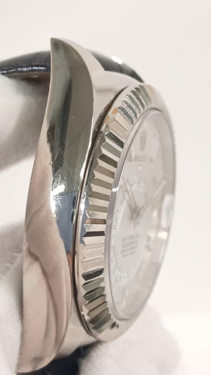 Rolex 326139 stock 93304 Side from vendor video