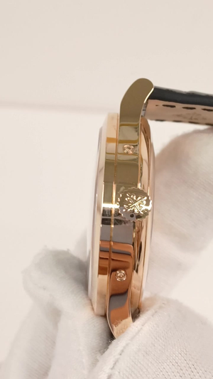 Patek Philippe stock 93389 Crown and case side from vendor video