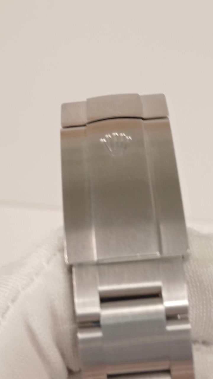 Rolex 116900 stock 93458 Clasp from vendor video