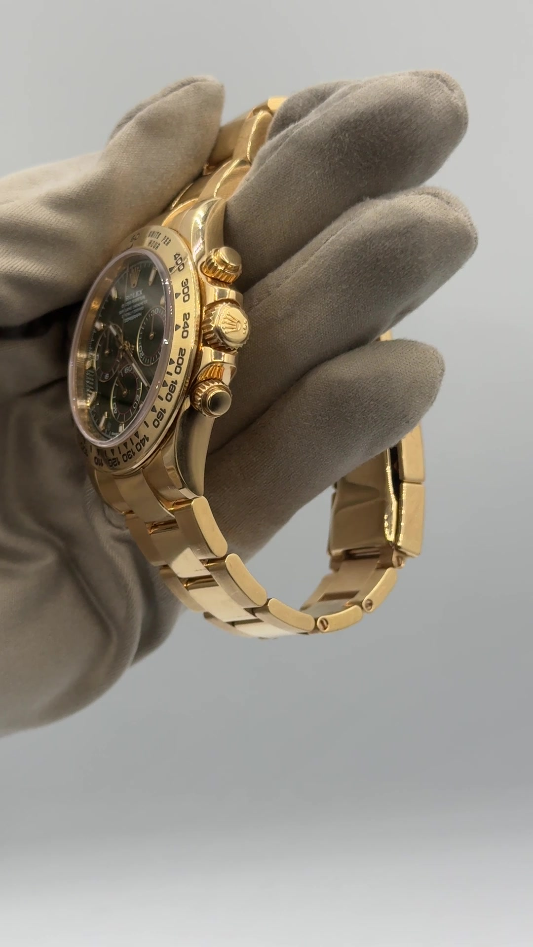 Rolex Daytona stock 93848 — Crown and pushers from vendor video