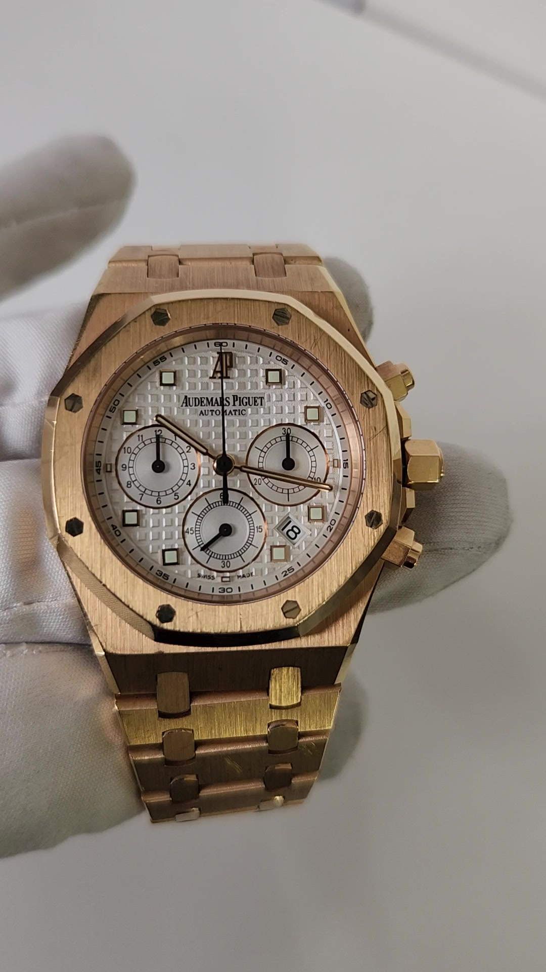 Audemars Piguet Royal Oak chronograph stock 94196 Front from vendor video