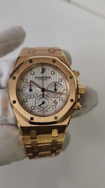 Audemars Piguet Royal Oak chronograph stock 94196 Front from vendor video