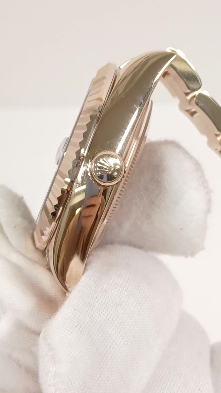 Rolex 336935 stock 95040 Crown side from vendor video