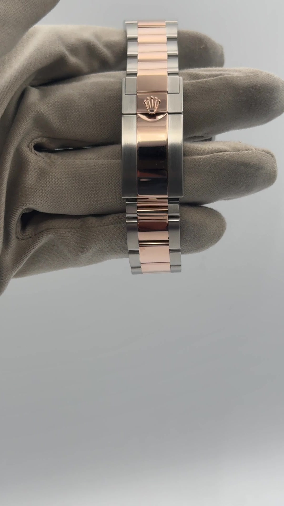 Rolex stock 97205 Clasp and bracelet from vendor video