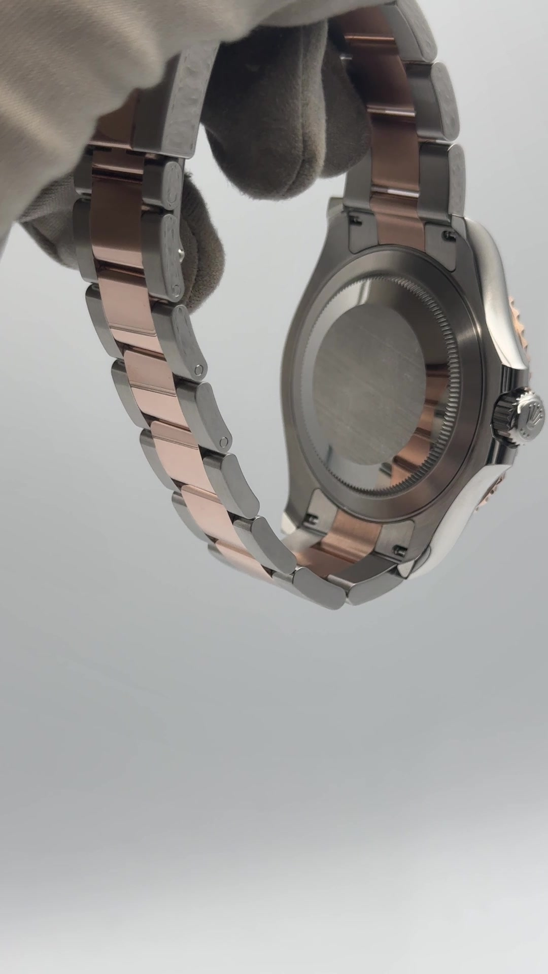 Rolex stock 97205 Caseback from vendor video