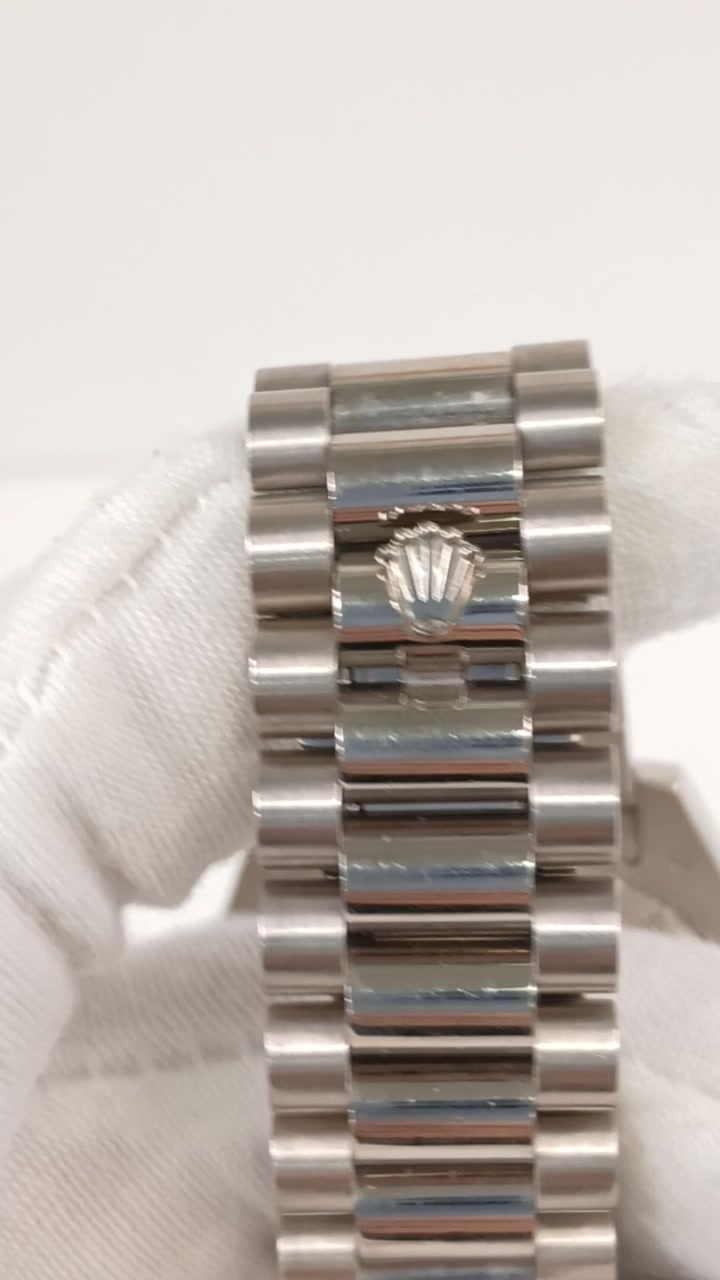 Rolex Day-Date 218239A stock 42208 — Bracelet clasp